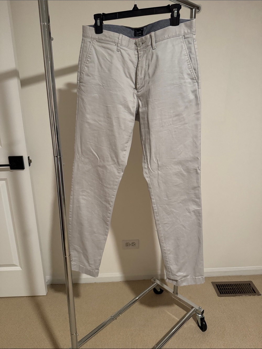 J Crew Men's Lightweight Chino Pants in Light Gray